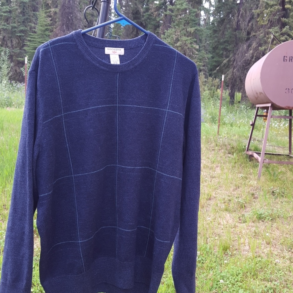 Men's sweater